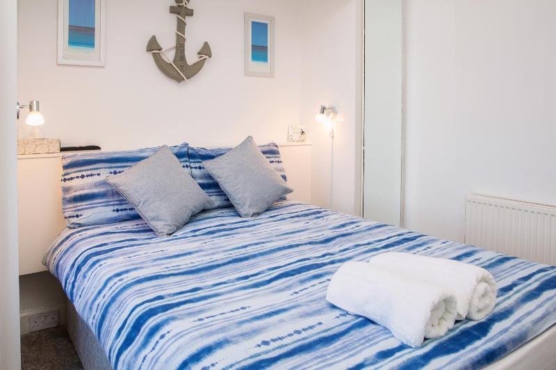 Family Room with Sea View image 4