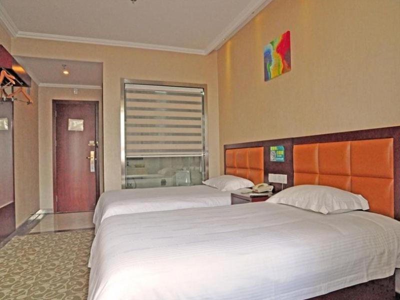 GreenTree Inn Anhui Hefei Tianehu Wanda Square Express Hotel - image 23