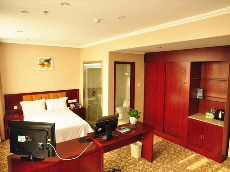 GreenTree Inn Anhui Hefei Tianehu Wanda Square Express Hotel - image 37