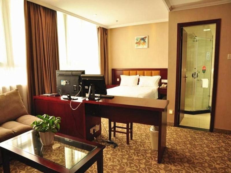 GreenTree Inn Anhui Hefei Tianehu Wanda Square Express Hotel - image 3
