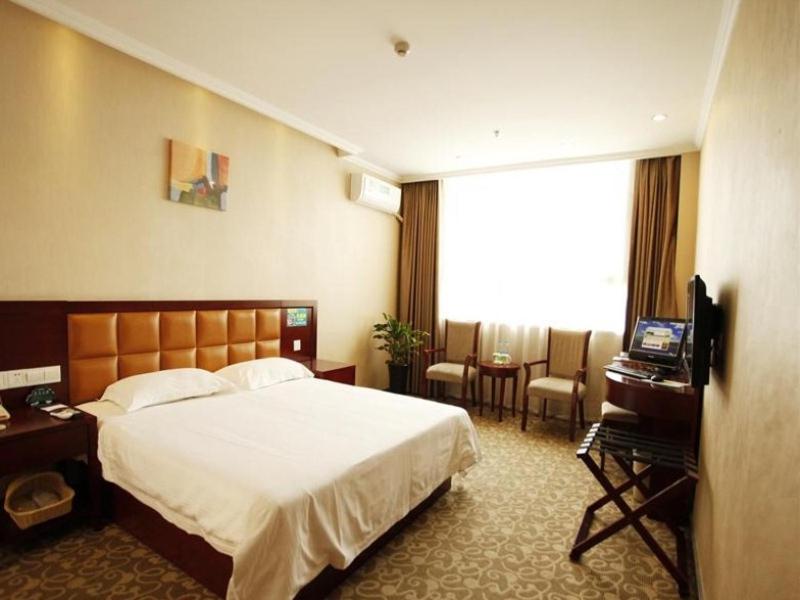 GreenTree Inn Anhui Hefei Tianehu Wanda Square Express Hotel - image 17
