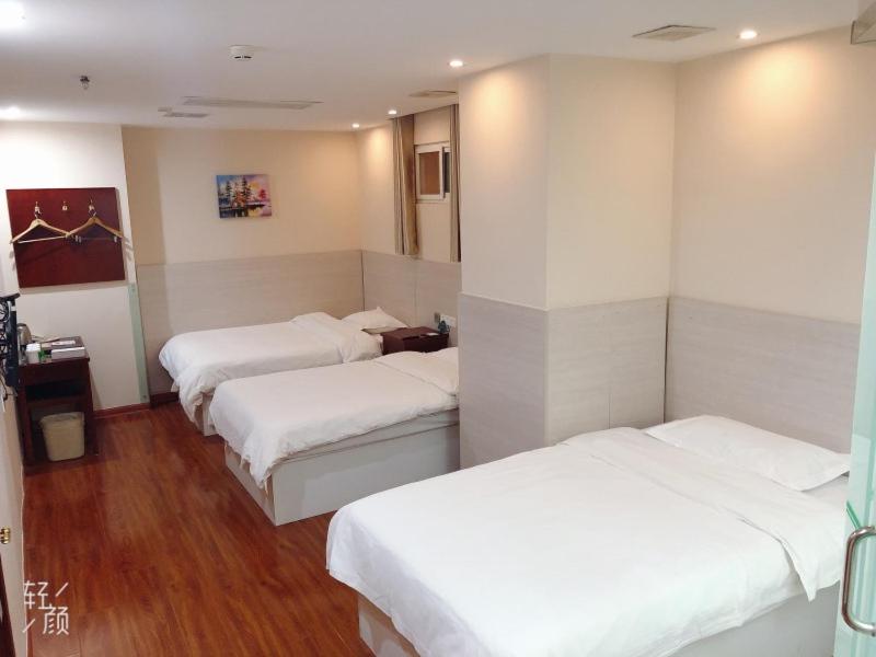 GreenTree Inn Shandong Qingdao Jiaozhou Datong Mansion Express Hotel - image 6