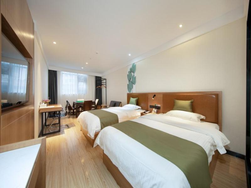 GreenTree Inn Kunming Nanping Pedestrian Street Hotel - image 32