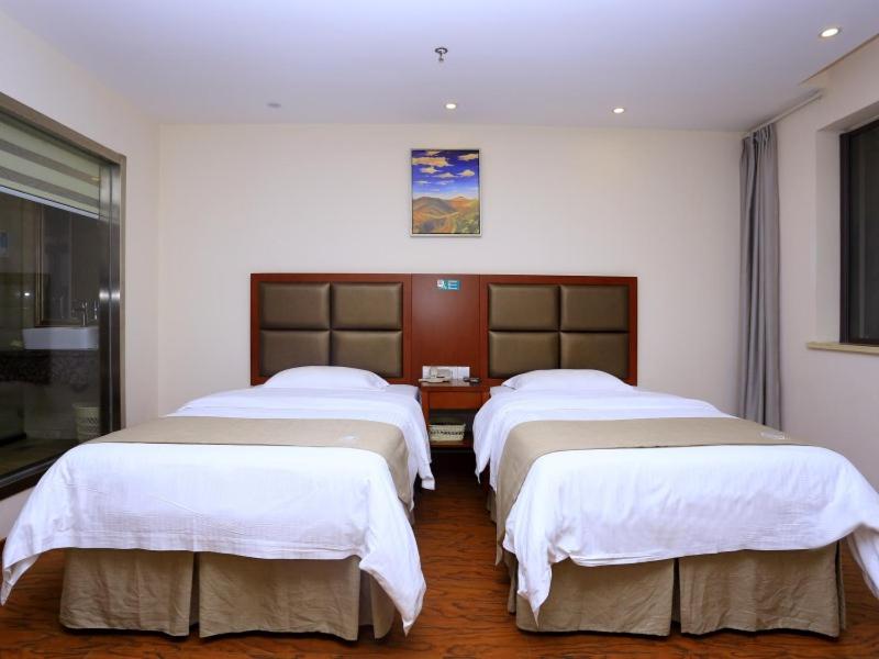 GreenTree Inn AnHui HeFei Heyu Rd. Dayun City Express Hotel - image 12