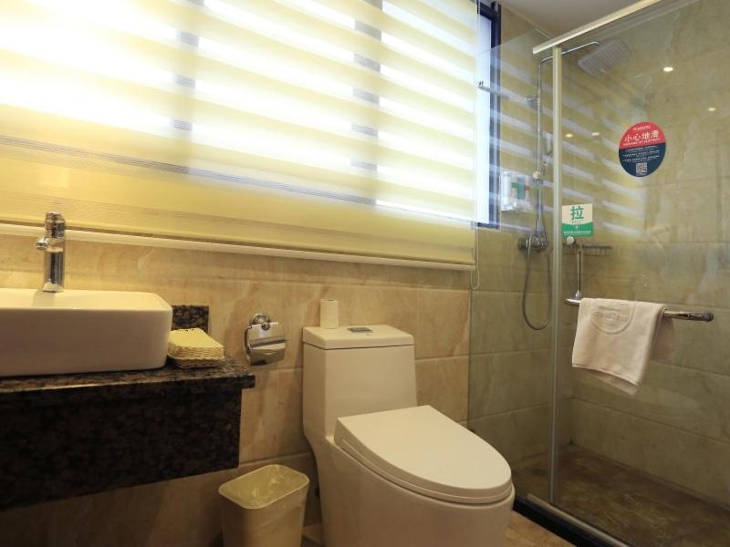 GreenTree Inn AnHui HeFei Heyu Rd. Dayun City Express Hotel - image 29