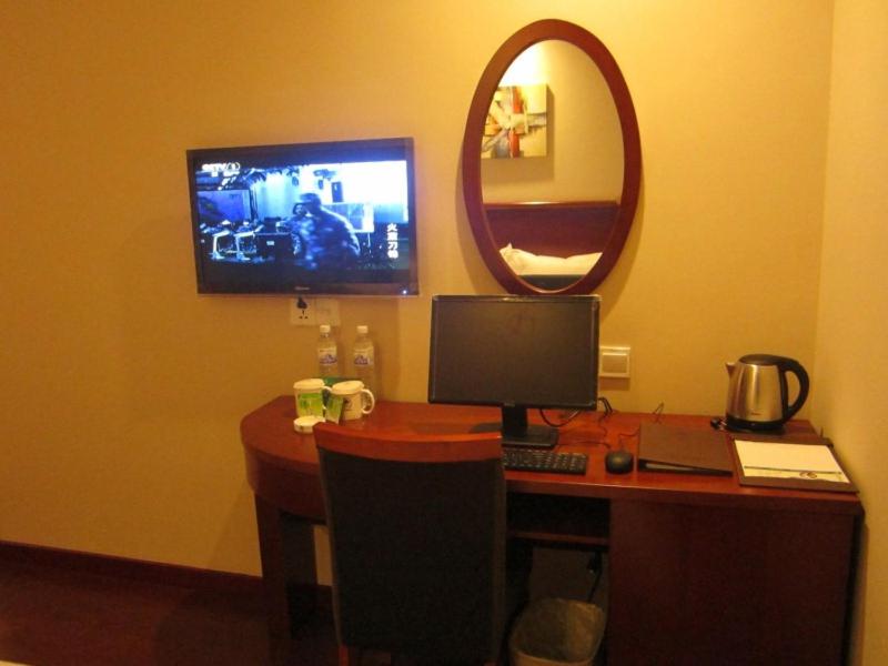 GreenTree Inn Shandong Qingdao Jiaozhou Datong Mansion Express Hotel - image 48