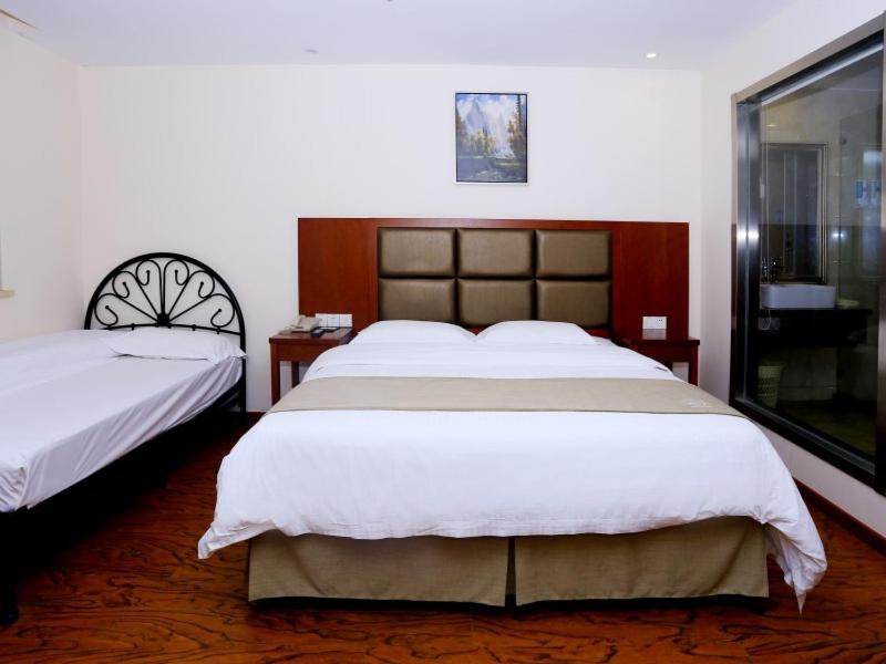 GreenTree Inn AnHui HeFei Heyu Rd. Dayun City Express Hotel - image 42