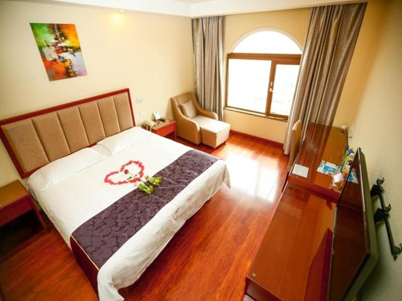 GreenTree Inn Shandong Qingdao Wuyishan Road Jiashike Shopping center Business Hotel - image 12