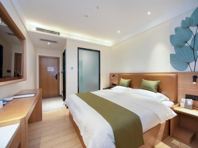 GreenTree Inn Kunming Nanping Pedestrian Street Hotel - image 31
