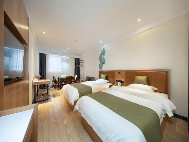 GreenTree Inn Kunming Nanping Pedestrian Street Hotel - image 26