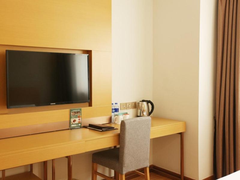 GreenTree Inn Tianjin Hedong District Tianjin Station Front Square Express Hotel - image 23