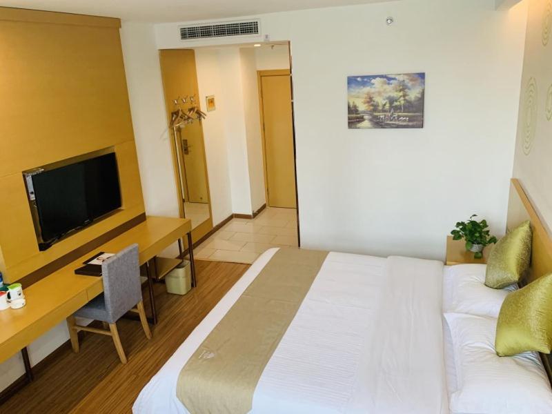 GreenTree Inn Tianjin Hedong District Tianjin Station Front Square Express Hotel - image 37