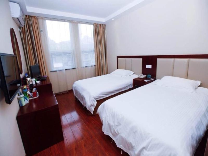 GreenTree Inn Anhui Hefei Huizhou Avenue Dazhonglou Express Hotel - image 16