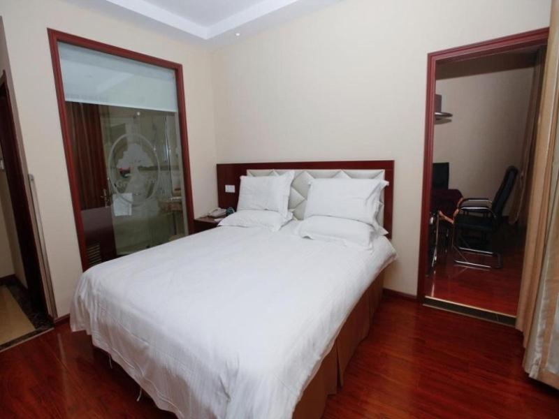 GreenTree Inn Anhui Hefei Huizhou Avenue Dazhonglou Express Hotel - image 46