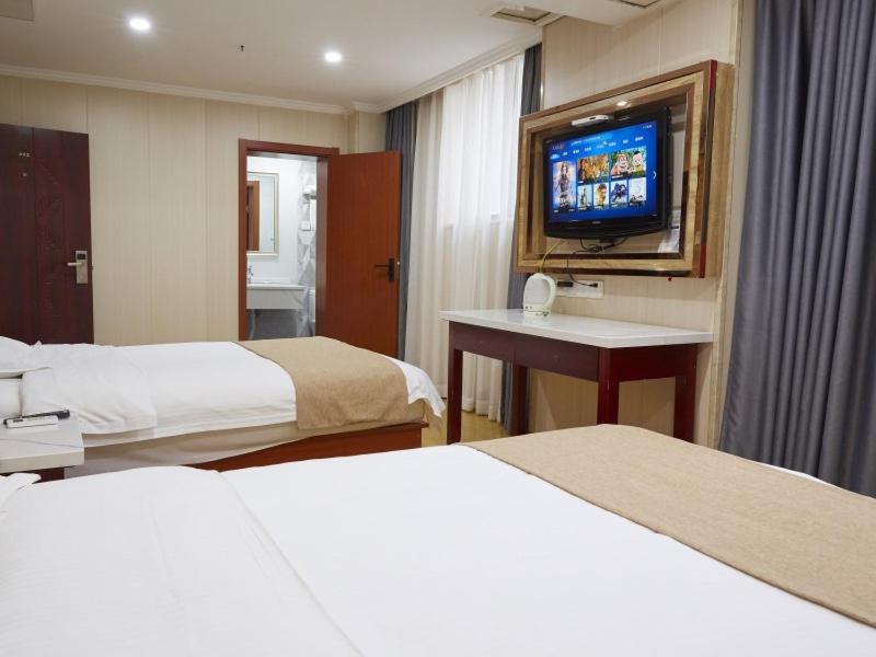 GreenTree Inn Nanjing Qinhuai District Xinjiekou Subway Station Express Hotel - image 49