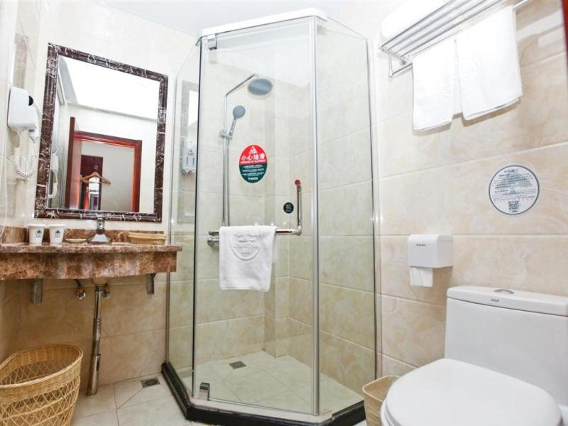 GreenTree Inn Anhui Hefei Huizhou Avenue Dazhonglou Express Hotel - image 29