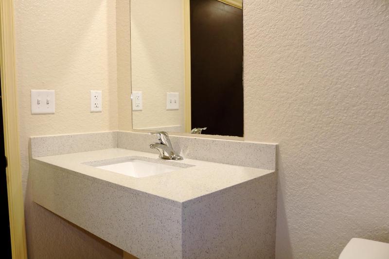 King Room image 2