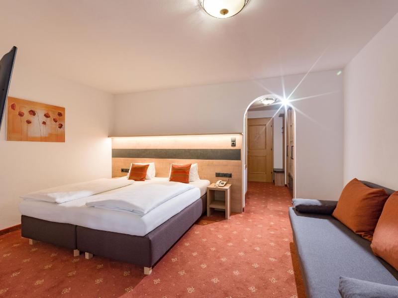 Two-Bedroom Suite image 2