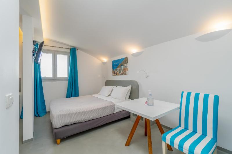 Executive Suite image 2