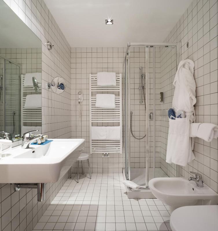 Double or Twin Room - Annex image 4