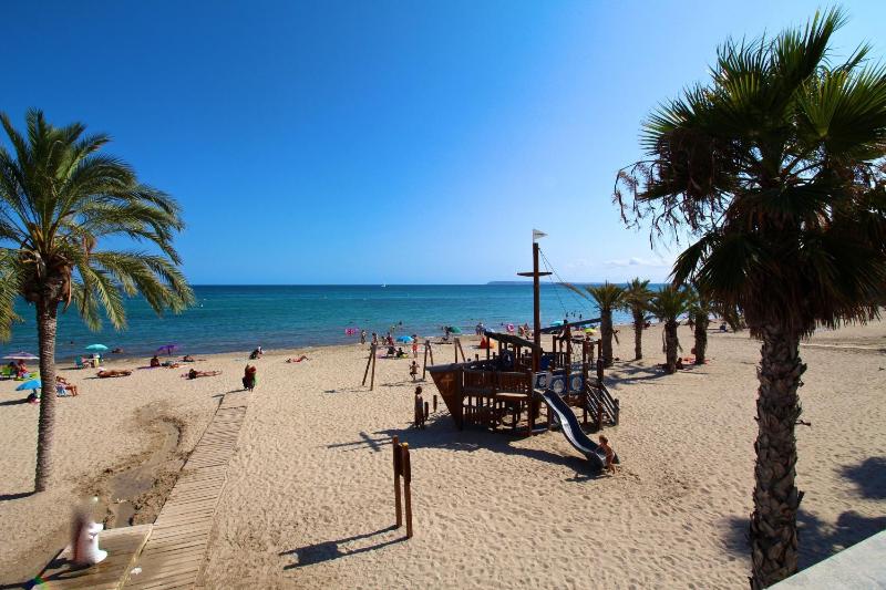 Apartamento Voramar - image 26