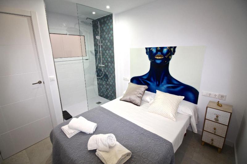 Apartamento Grande y Luminoso en el Centro de Alicante - image 20