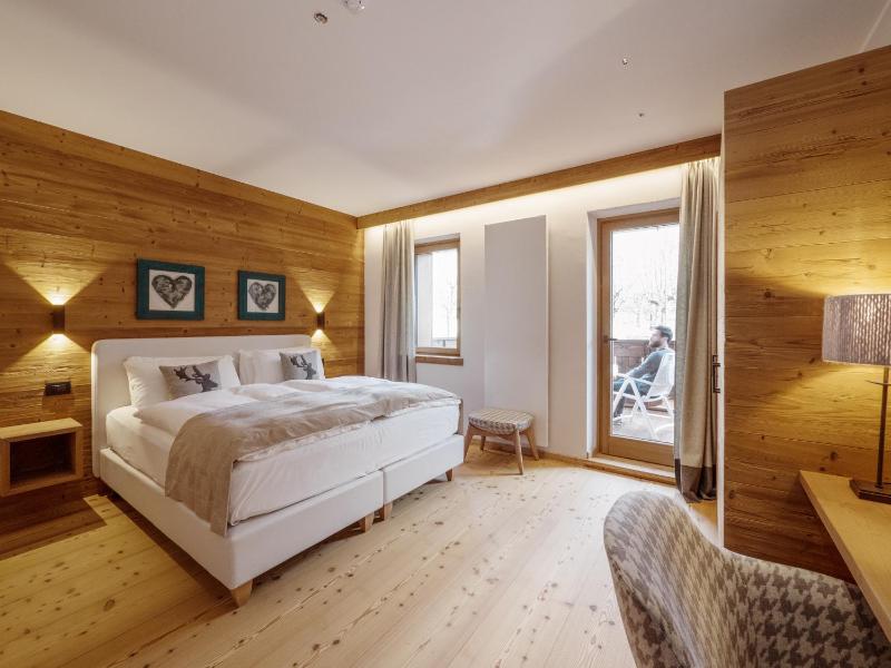 Superior Room with Terrace image 1