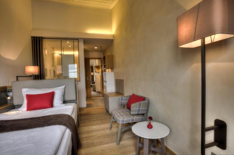 Deluxe Single Room image 1
