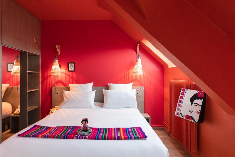 PAUL & PIA By Stay Collection - Welcome Home Hotel - image 12