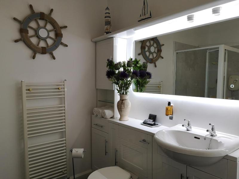 Standard Double Room image 2