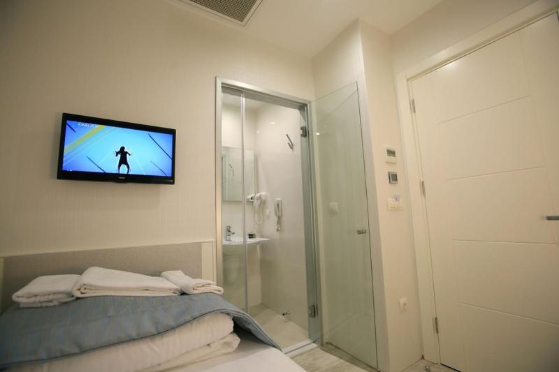 Ravvda Hotel - image 11