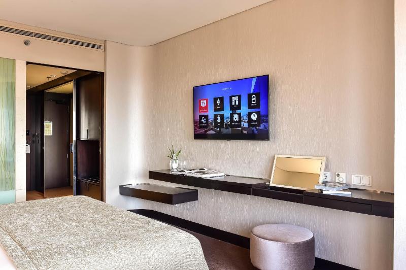 Porto Palácio Hotel by The Editory - image 2