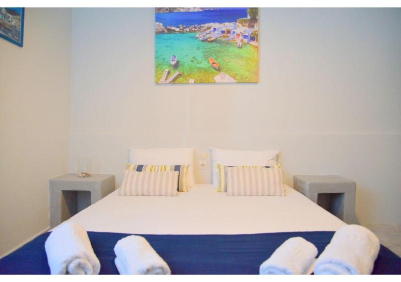 Double Room image 3