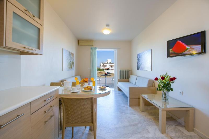One-Bedroom Apartment image 2