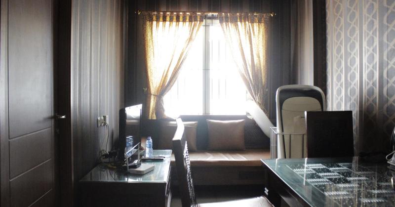 Chic and Cozy 2BR Apartment at Pinewood Jatinangor near JATOS By Travelio - image 3