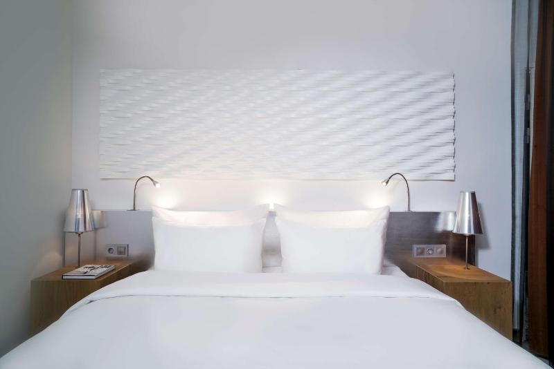 Superior Double Room image 4