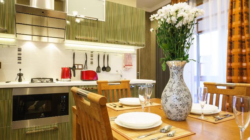 Luxury Two-Bedroom Apartment with Balcony image 4