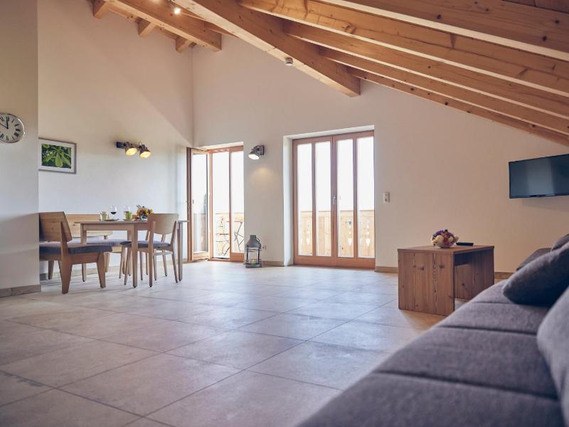 Apartment with Mountain View image 1