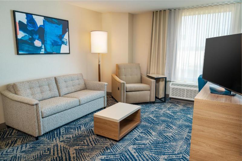 One-Bedroom King Suite image 3