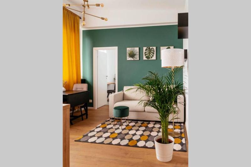 Beautiful Apartment - Top Location - Netflix+Balcony Images