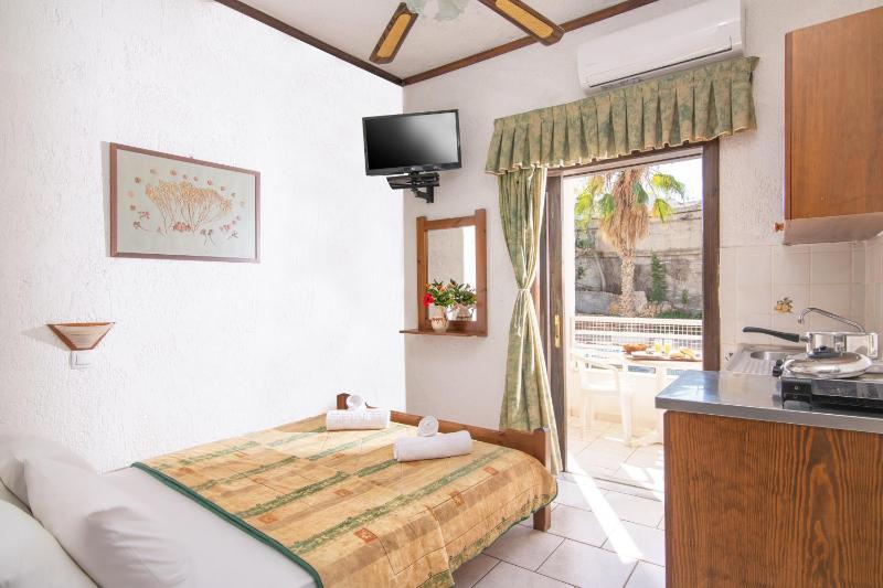 Iliostasi Beach Apartments - image 29