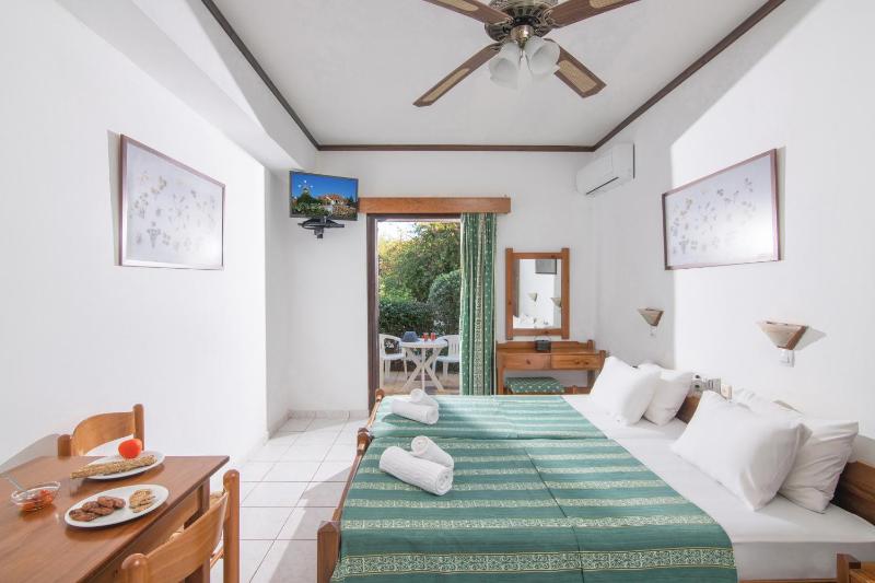 Iliostasi Beach Apartments - image 37