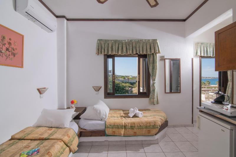 Iliostasi Beach Apartments - image 34