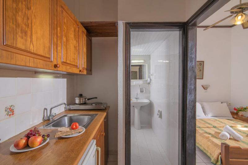 Iliostasi Beach Apartments - image 32