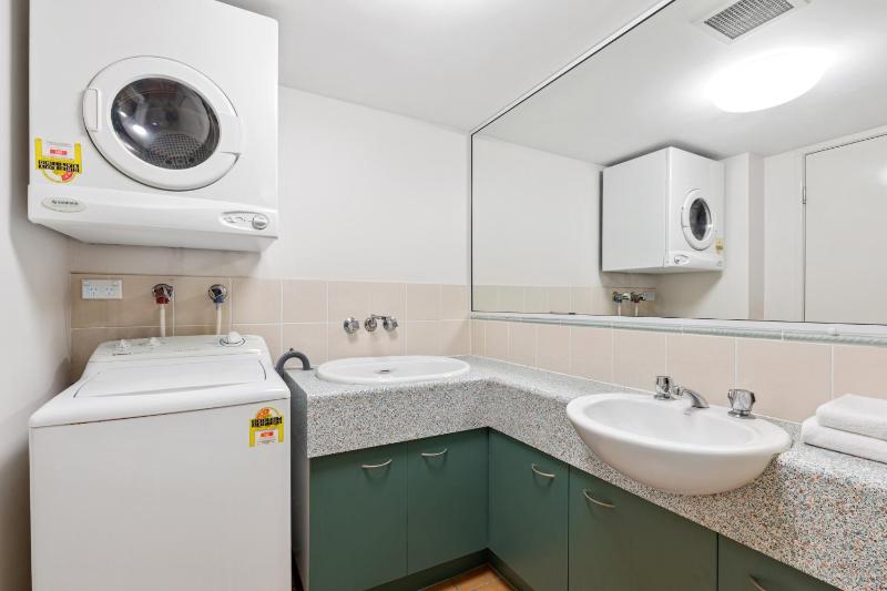 Kings Bay Apartments - image 44