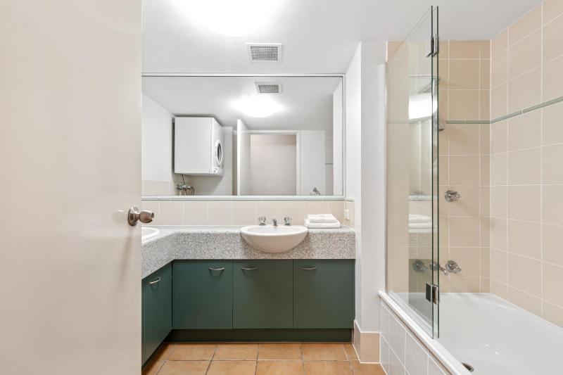 Kings Bay Apartments - image 45