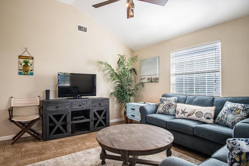 Three-Bedroom House image 2