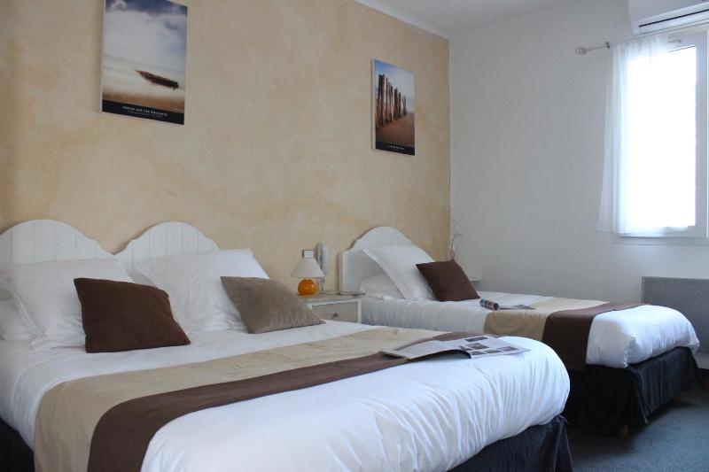 Triple Room image 2