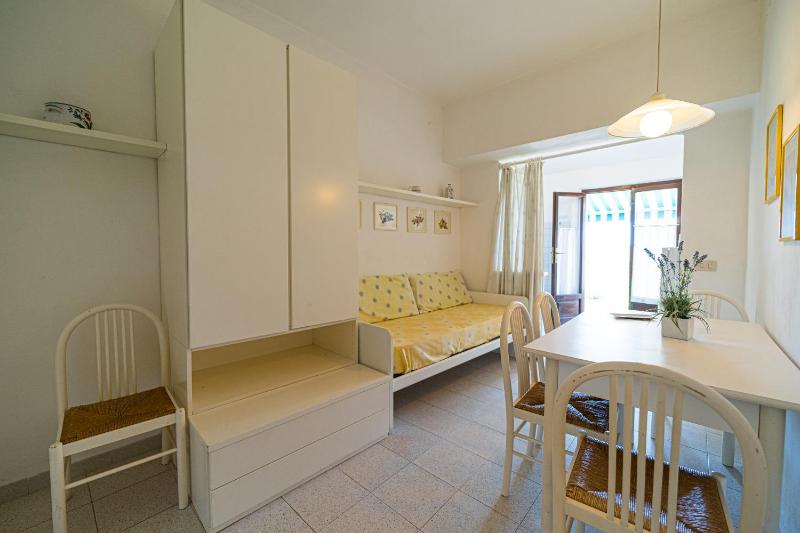 Appartamenti Casa Serena Vista Mare - Goelba - image 17