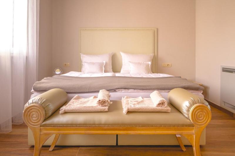 Luxury Villa Prova1 - image 10